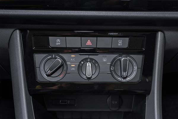 最新捷达车报价与全面评测，实用车型深度解读