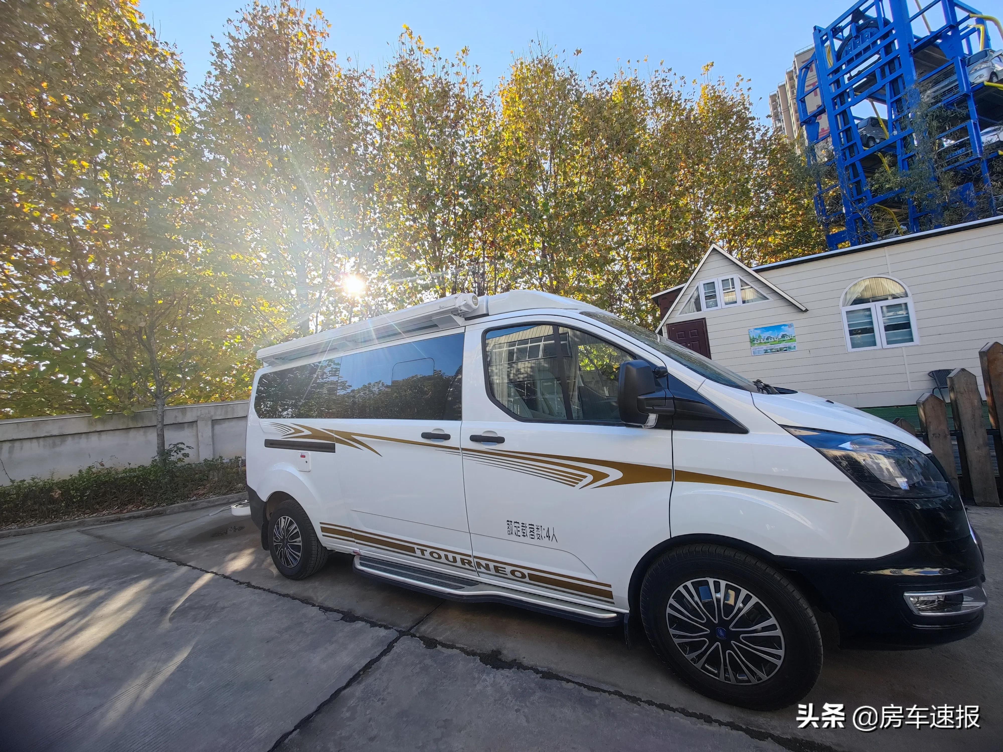 全新低顶车型评测报告，速度与舒适并存的新体验