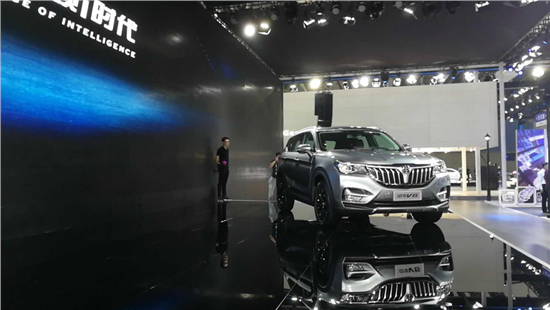 V6 SUV全面评测，动力、性能与豪华体验深度解析